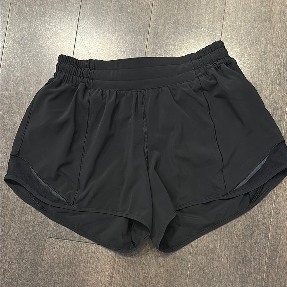 Lululemon 4” hotty hot Black Athletic Shorts